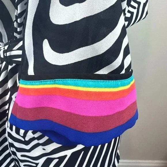 Trina Turk INC zebra print kimono top with rainbow print on sleeves size medium - Picture 9 of 11